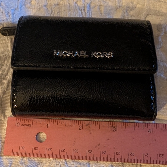 Michael Kors Jet Set Extra Small Tri-fold Black Patent Leather Wallet - Picture 10 of 10
